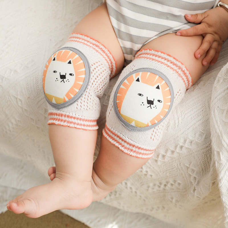Baby crawling knee pads